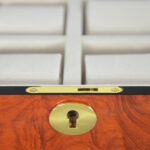 High Glossy Tiger-Skin-Like Surface 12 Watch Case