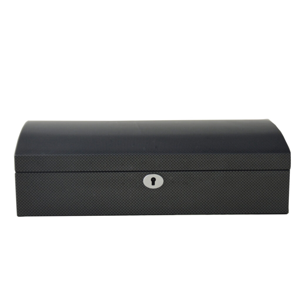 Carbon fiber 12 watch case with high gloss exterior and lock