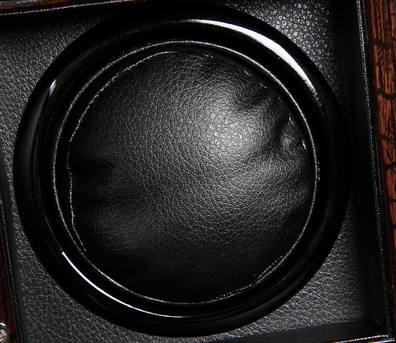 battery-powered single watch winder with pu leather watch pillow